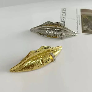 Lip Shape Collar Rings Brooches Luxury Party Necklace Accessories
